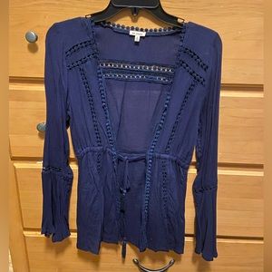 Bohemian tie close top